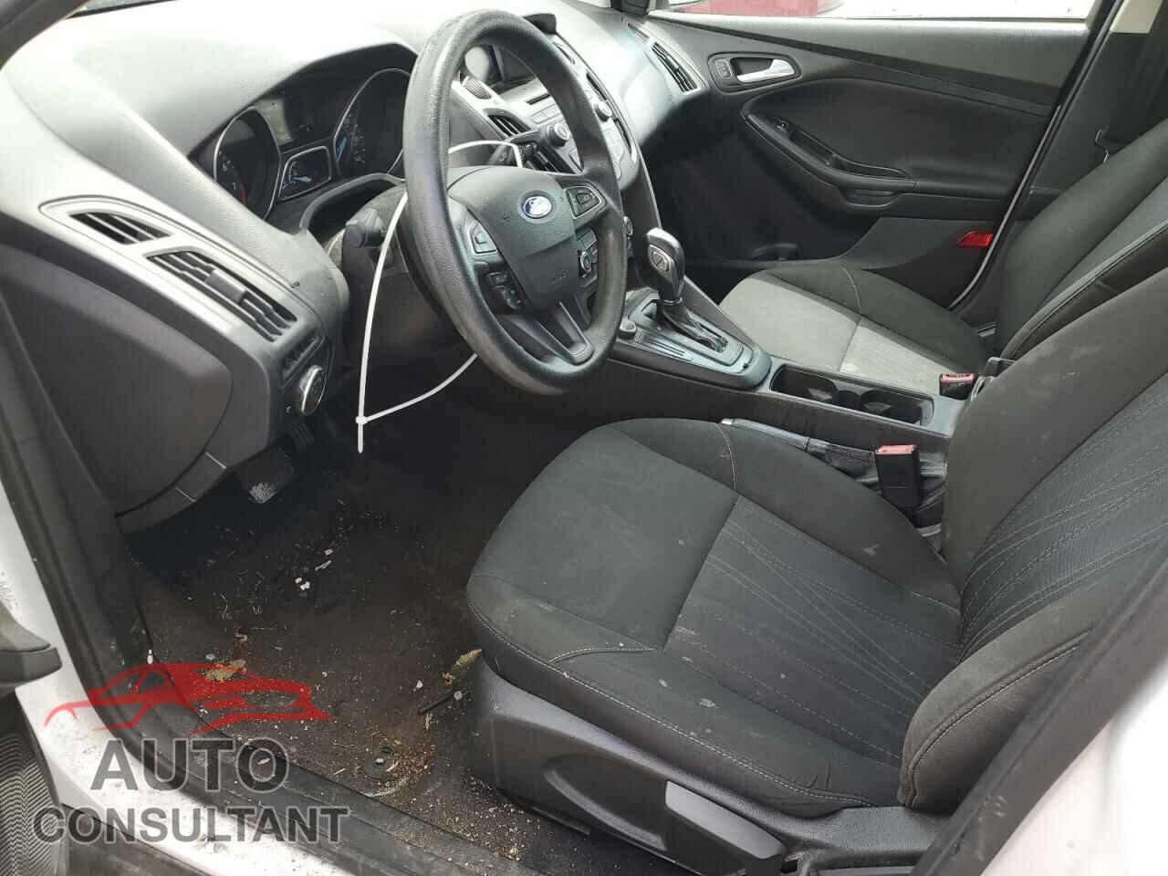 FORD FOCUS 2015 - 1FADP3F25FL206628