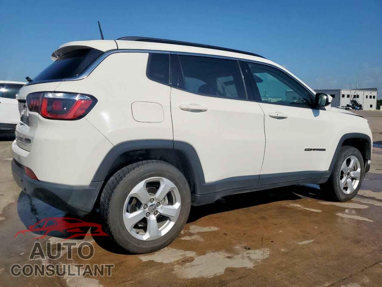 JEEP COMPASS 2018 - 3C4NJDBBXJT457007