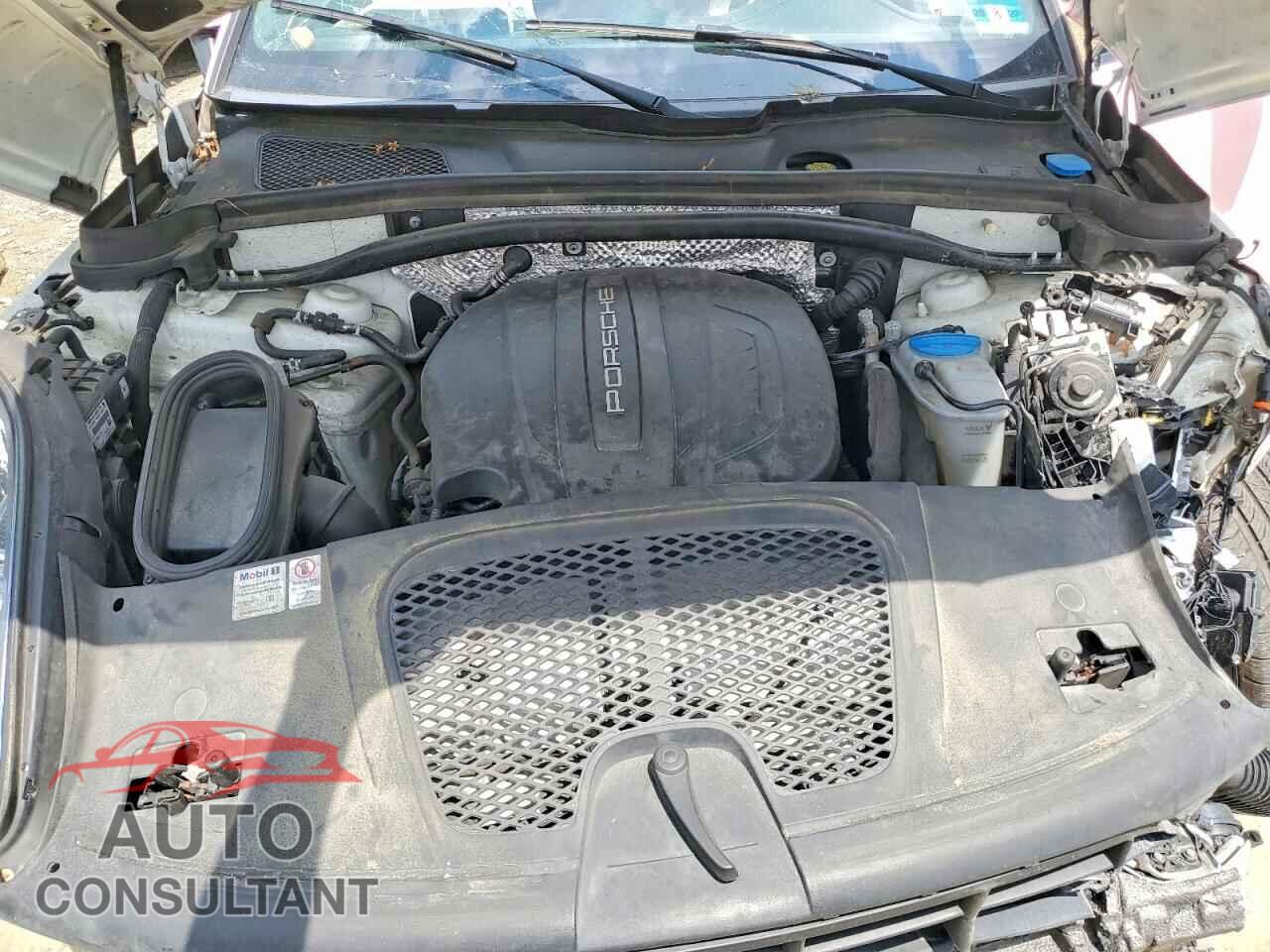 PORSCHE MACAN 2018 - WP1AA2A54JLB24357