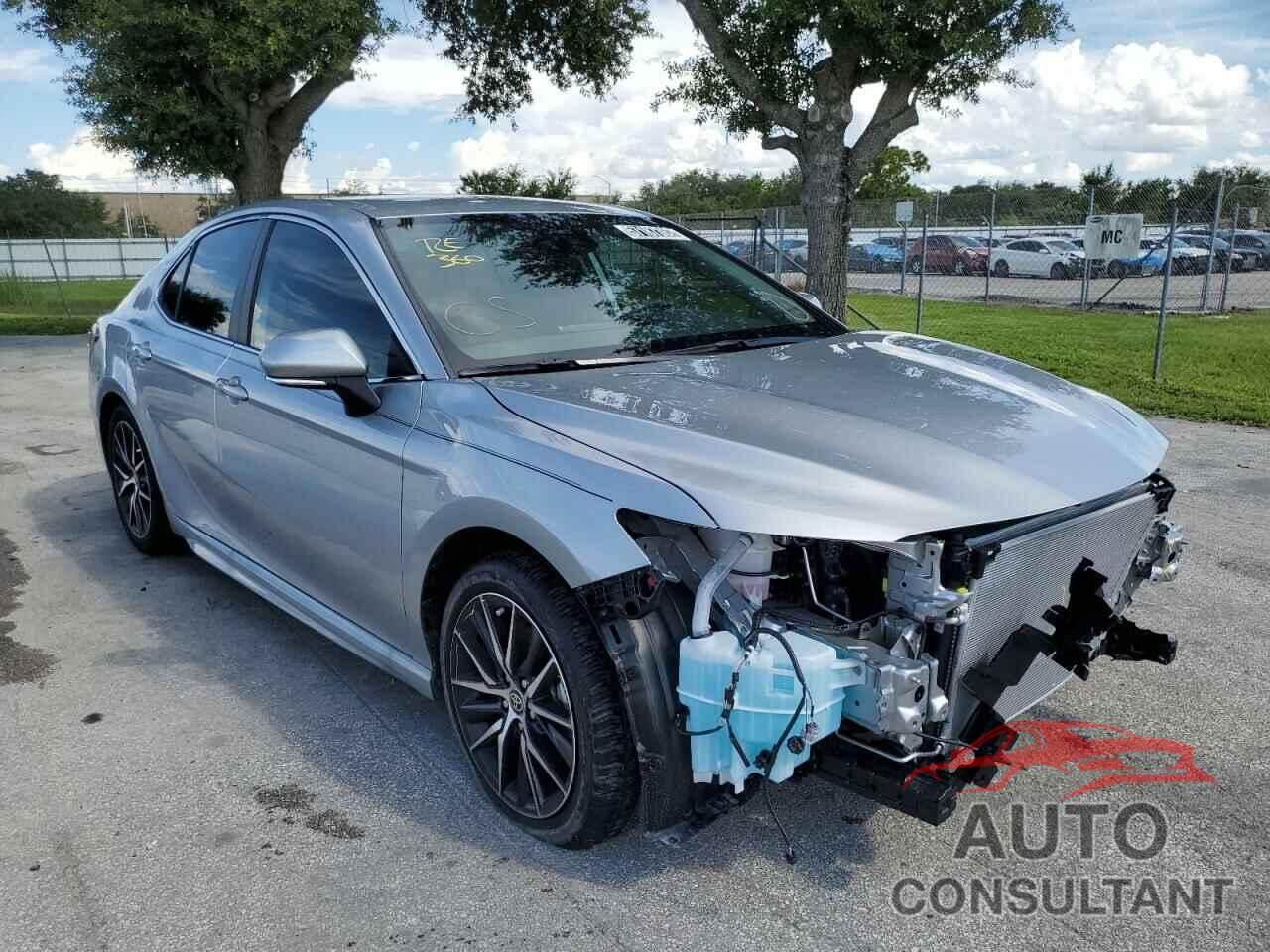 TOYOTA CAMRY 2022 - 4T1G11AK8NU710504