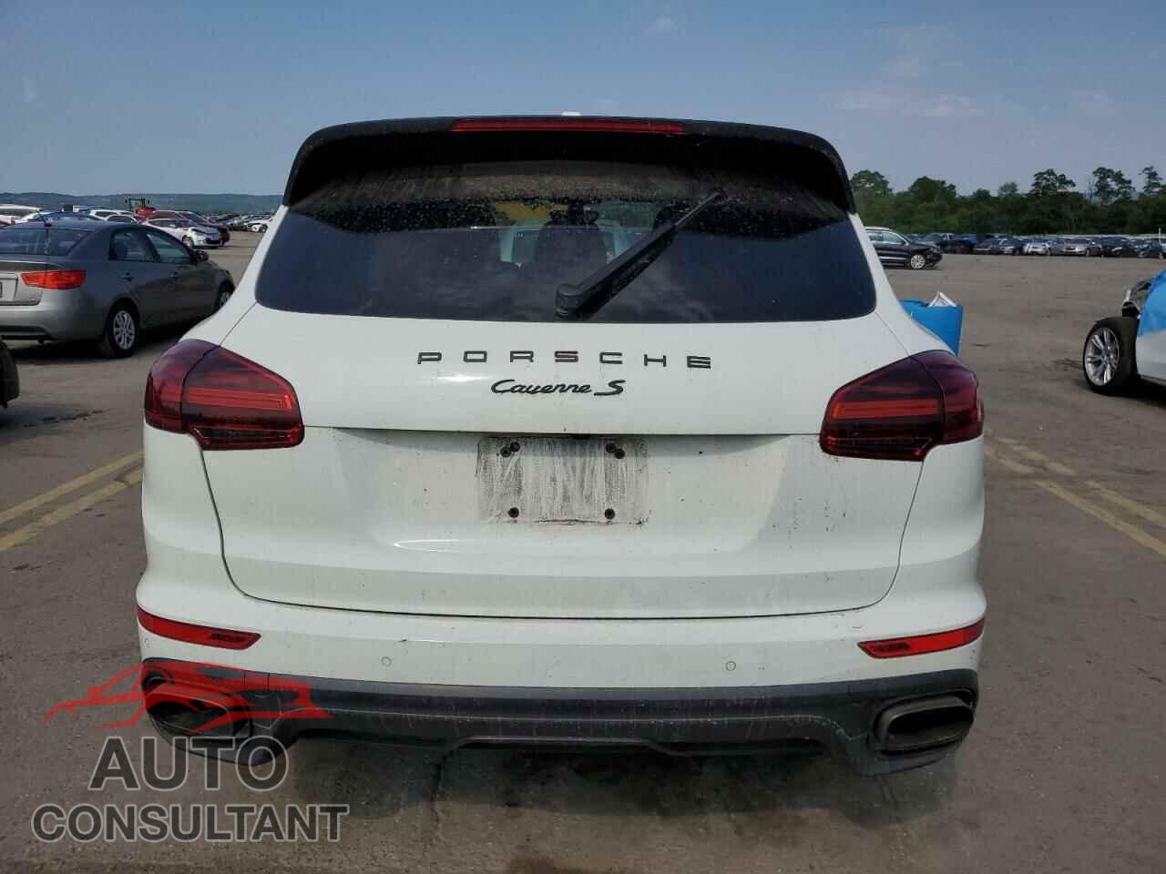 PORSCHE CAYENNE 2017 - WP1AA2A24HKA89891