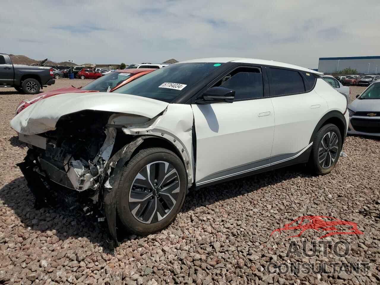 KIA EV6 LIGHT 2022 - KNDC34LB9N5056523