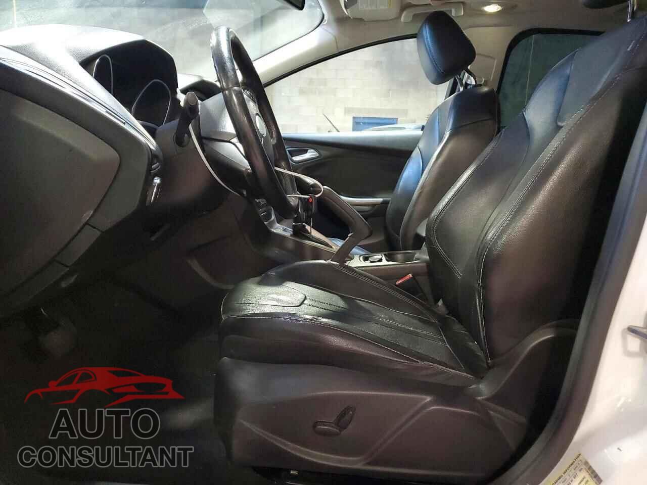 FORD FOCUS 2012 - 1FAHP3H2XCL270030