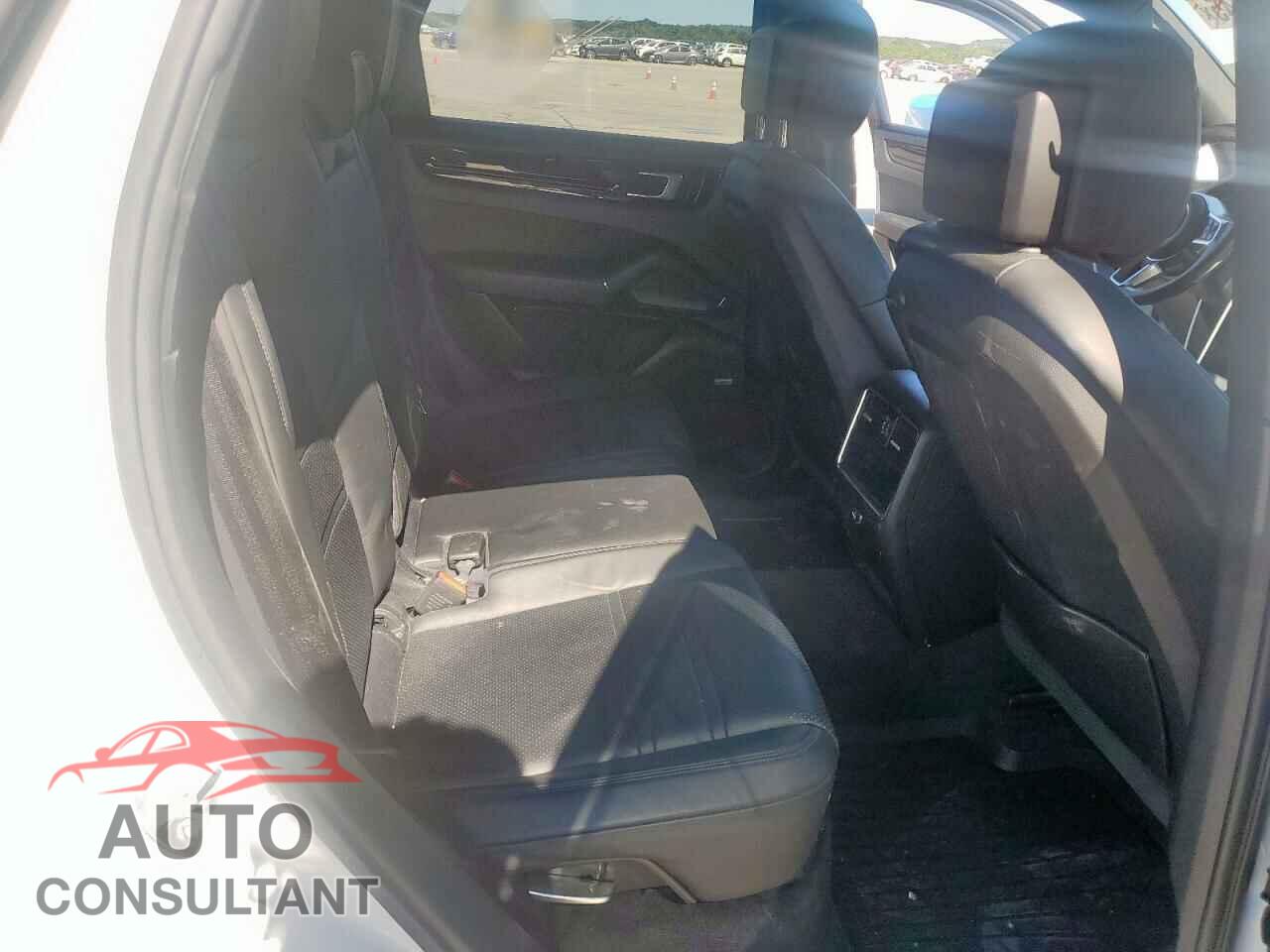PORSCHE CAYENNE 2019 - WP1AA2AY5KDA11281