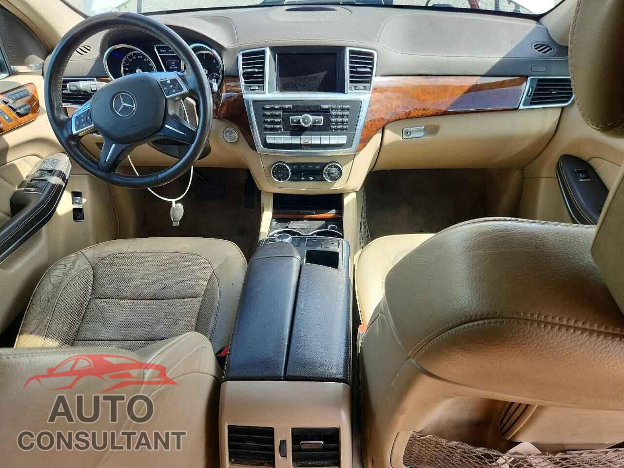 MERCEDES-BENZ GL-CLASS 2013 - 4JGDF2EE3DA142192