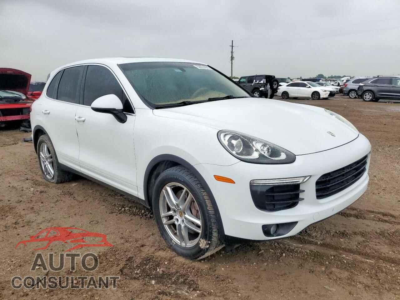 PORSCHE CAYENNE 2016 - WP1AA2A28GLA02311