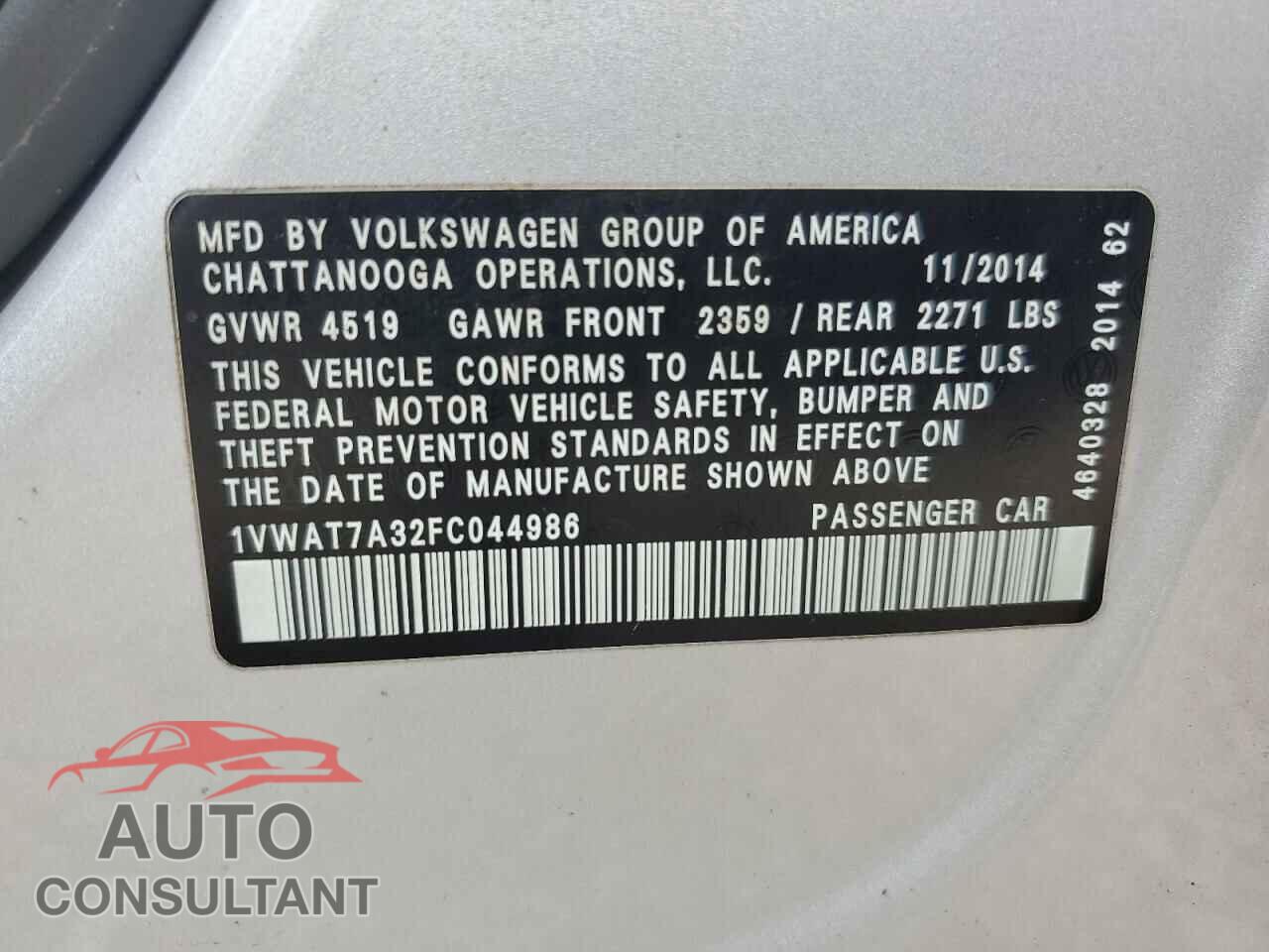 VOLKSWAGEN PASSAT 2015 - 1VWAT7A32FC044986