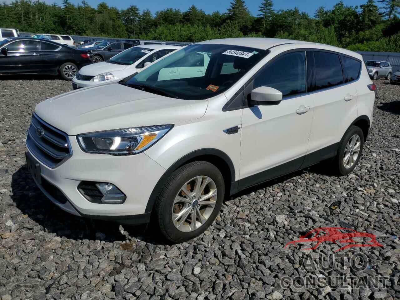 FORD ESCAPE 2017 - 1FMCU9GD1HUA87048