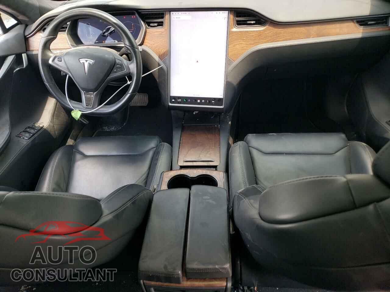 TESLA MODEL S 2020 - 5YJSA1E2XLF360937