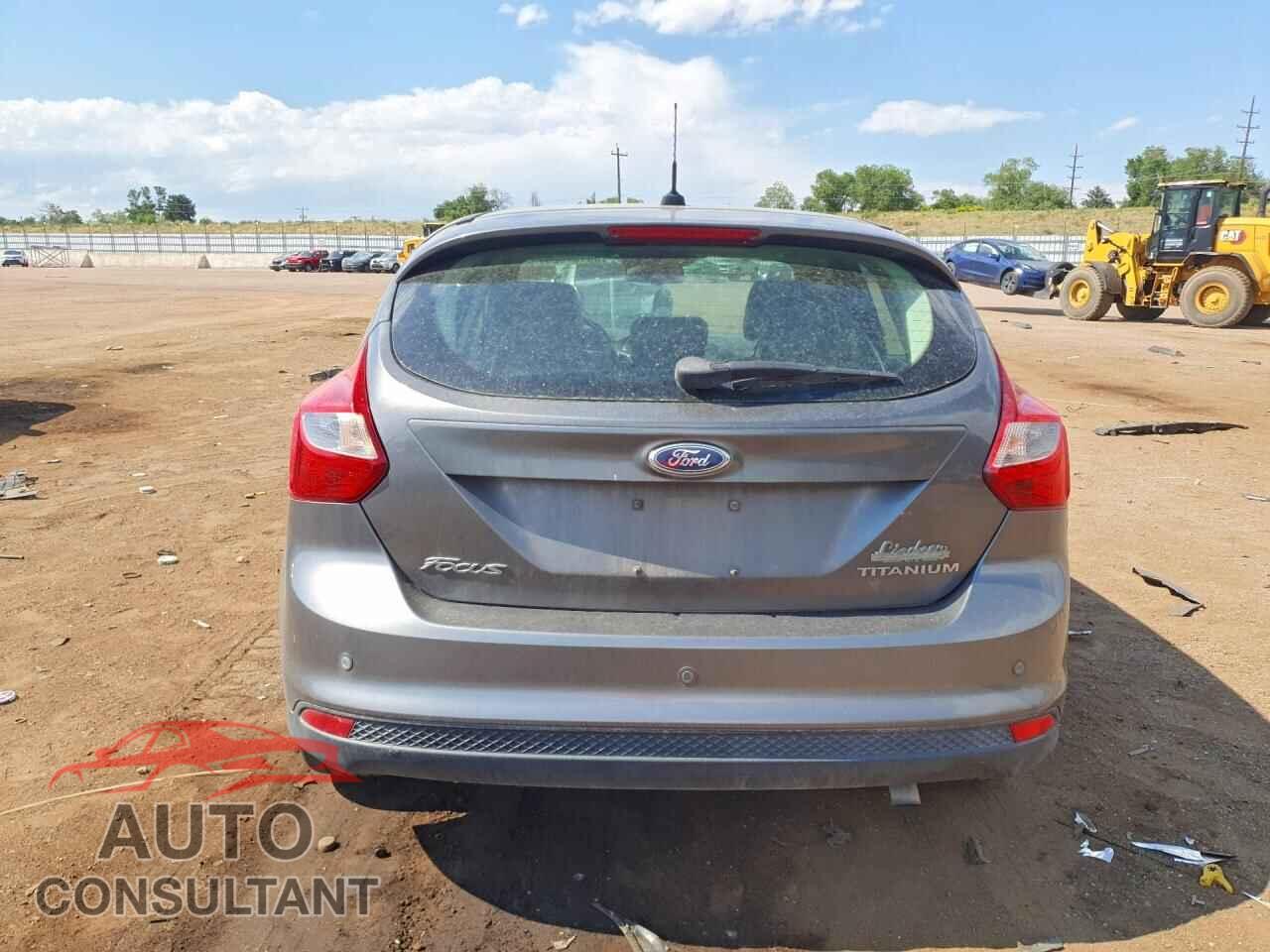 FORD FOCUS 2012 - 1FAHP3N23CL330122