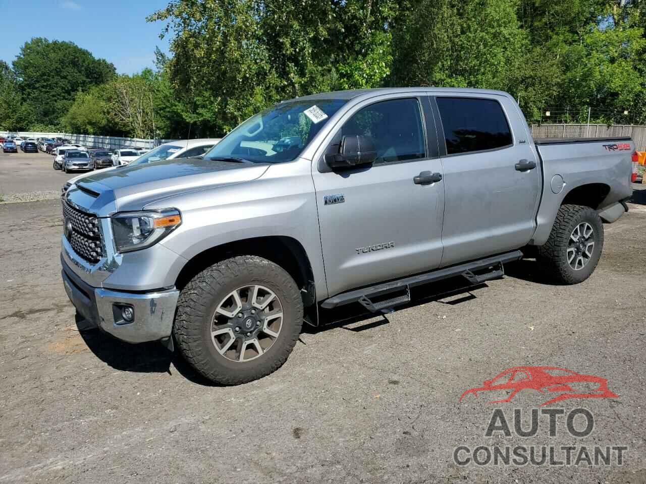 TOYOTA TUNDRA 2018 - 5TFDY5F10JX752619