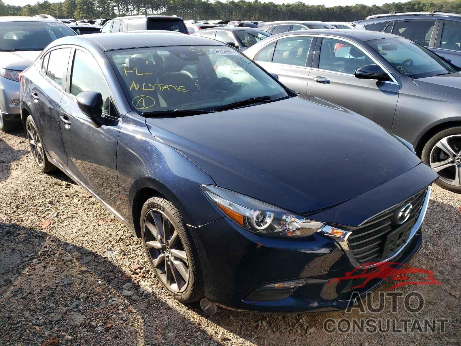 MAZDA 3 2018 - 3MZBN1V37JM266338