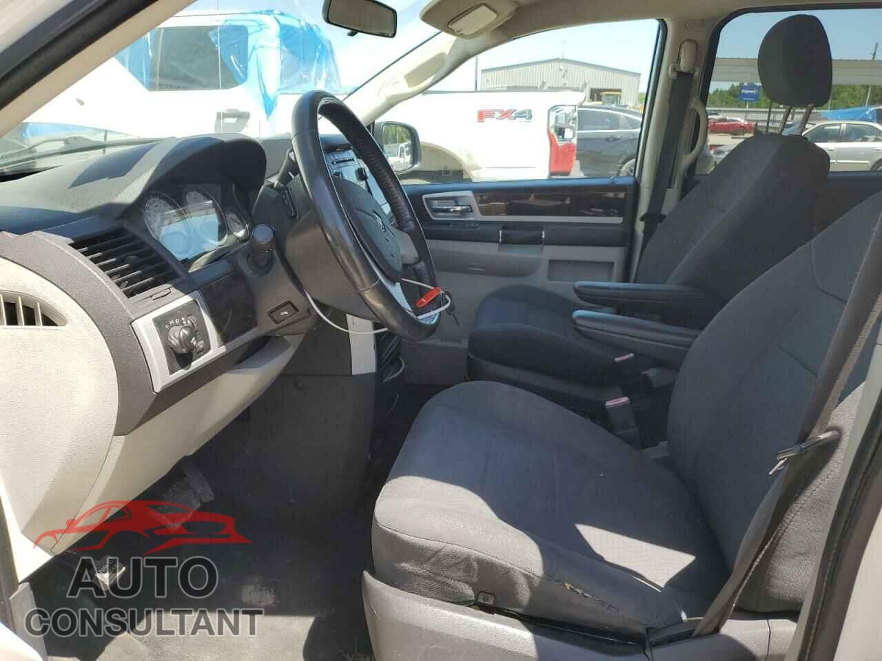 DODGE CARAVAN 2010 - 2D4RN5D18AR245096