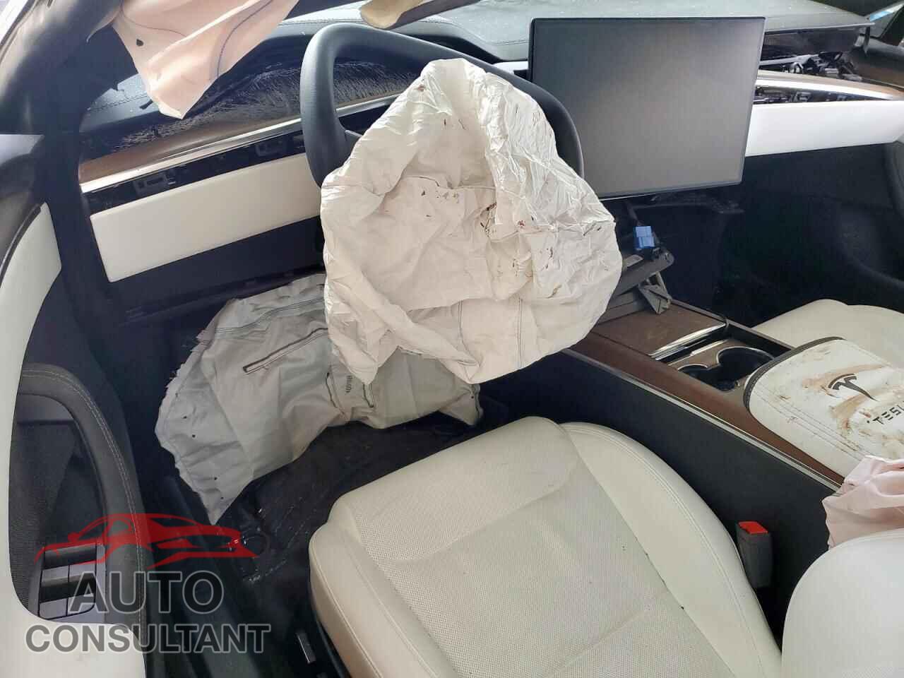 TESLA MODEL S 2023 - 5YJSA1E51PF515732