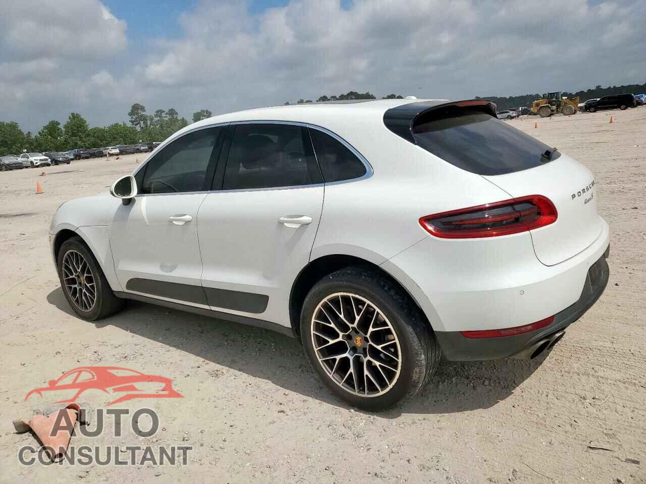 PORSCHE MACAN 2015 - WP1AB2A58FLB50612
