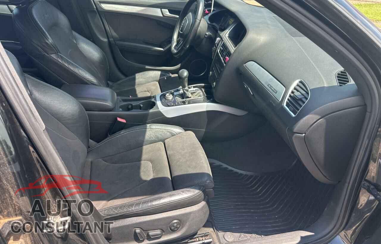 AUDI A4 2012 - WAUKFAFL9CN014630