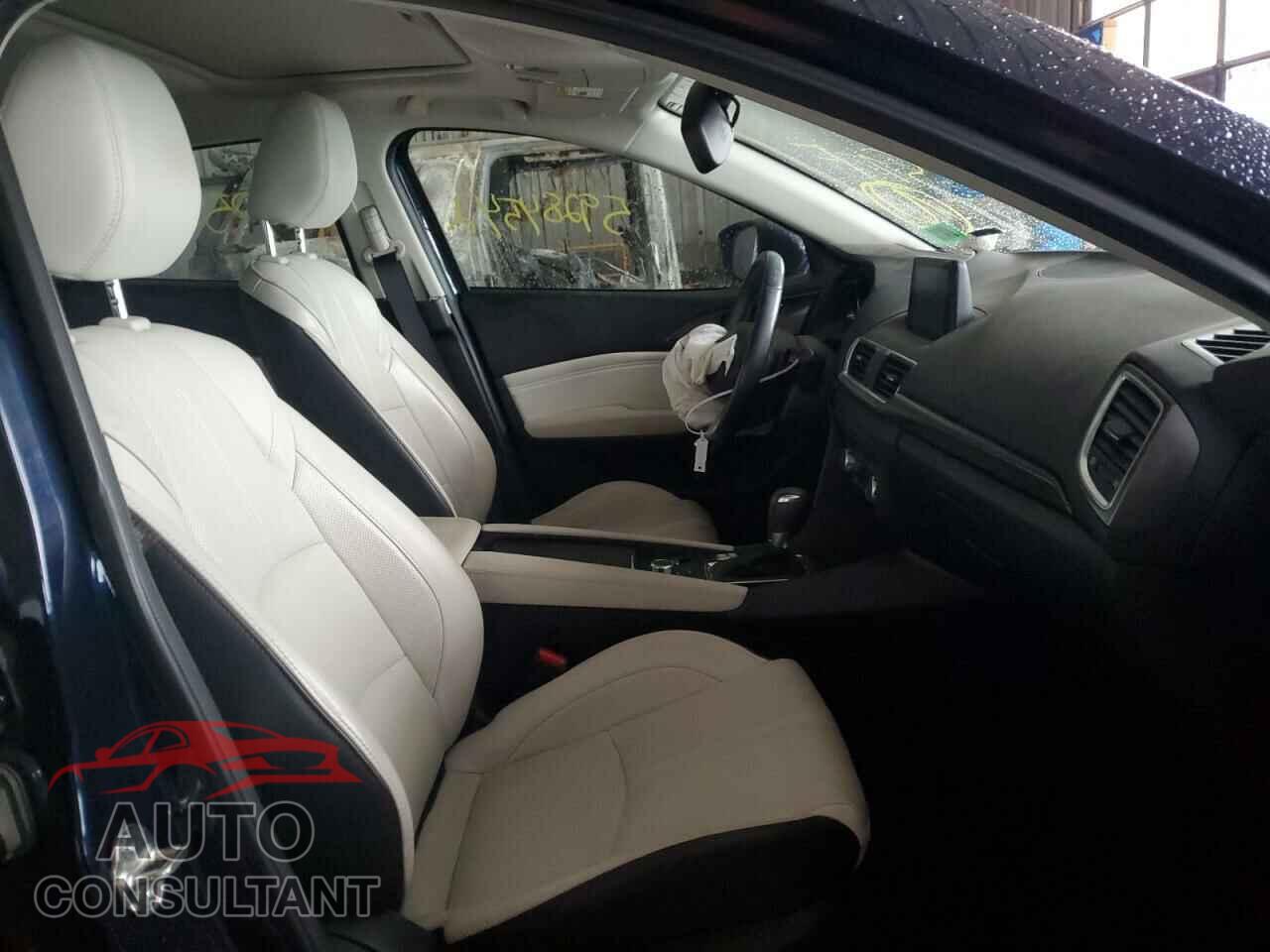 MAZDA 3 2017 - 3MZBN1M37HM126933