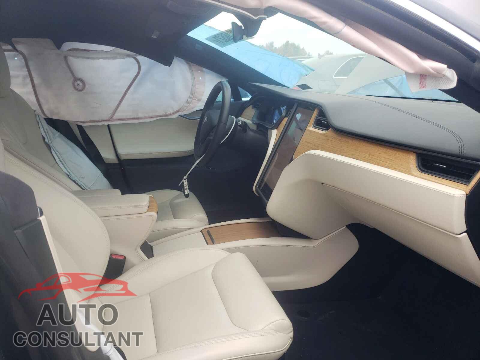 TESLA MODEL S 2020 - 5YJSA1E2XLF398622