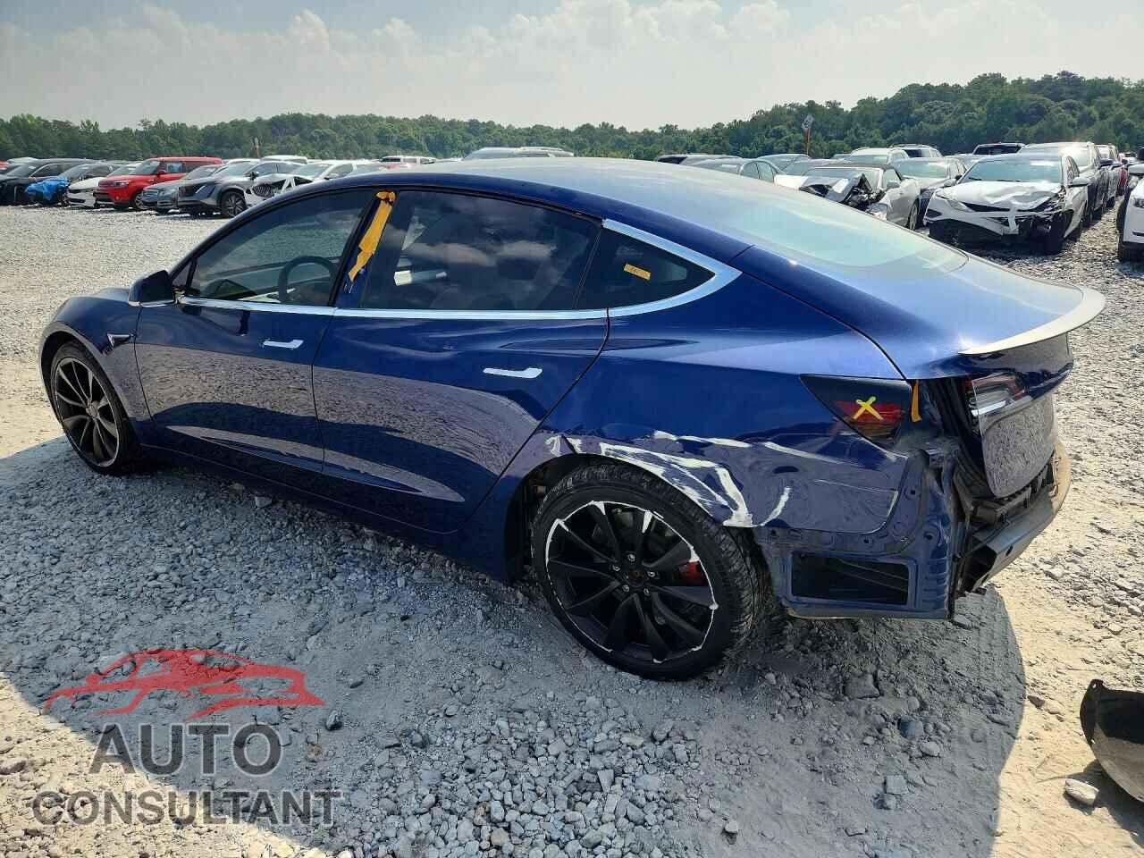 TESLA MODEL 3 2018 - 5YJ3E1EB7JF135297