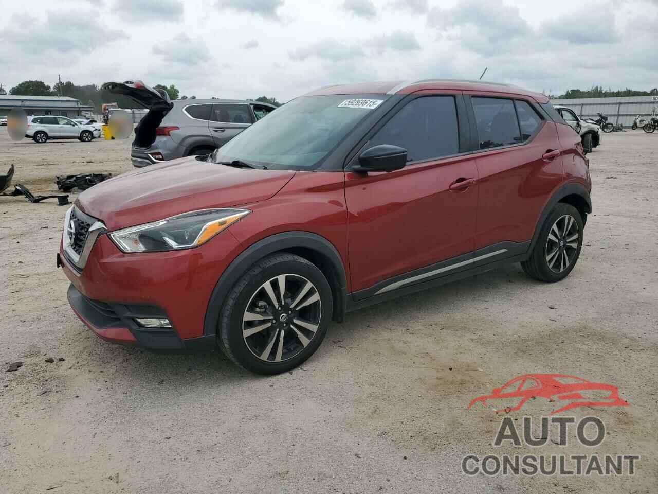 NISSAN KICKS 2018 - 3N1CP5CU6JL517072