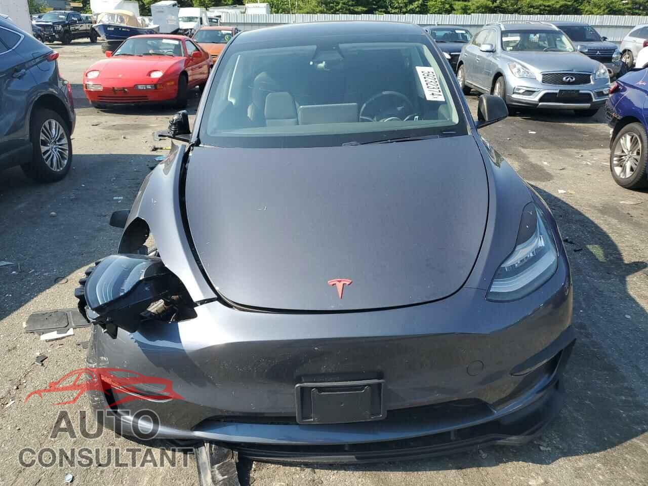 TESLA MODEL Y 2020 - 5YJYGDEF3LF019716