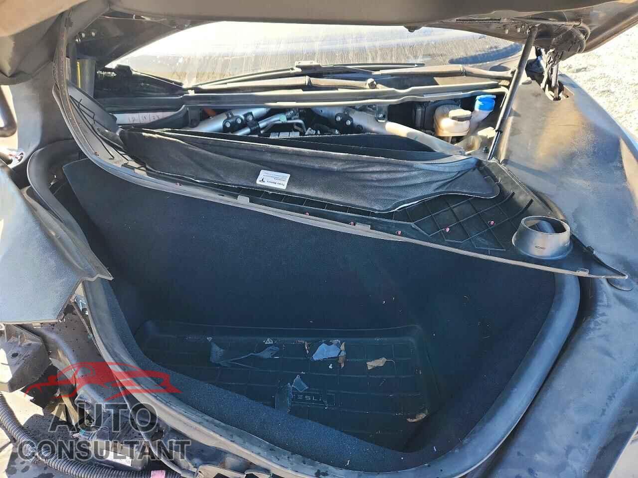 TESLA MODEL S 2015 - 5YJSA1E25FF119128