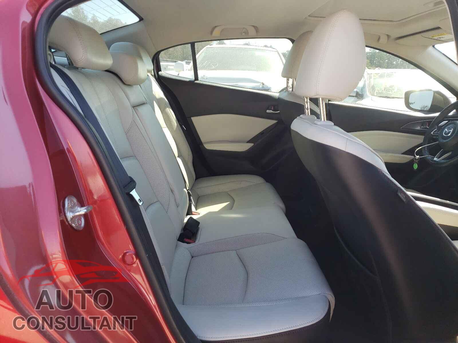 MAZDA 3 2017 - 3MZBN1W30HM132425
