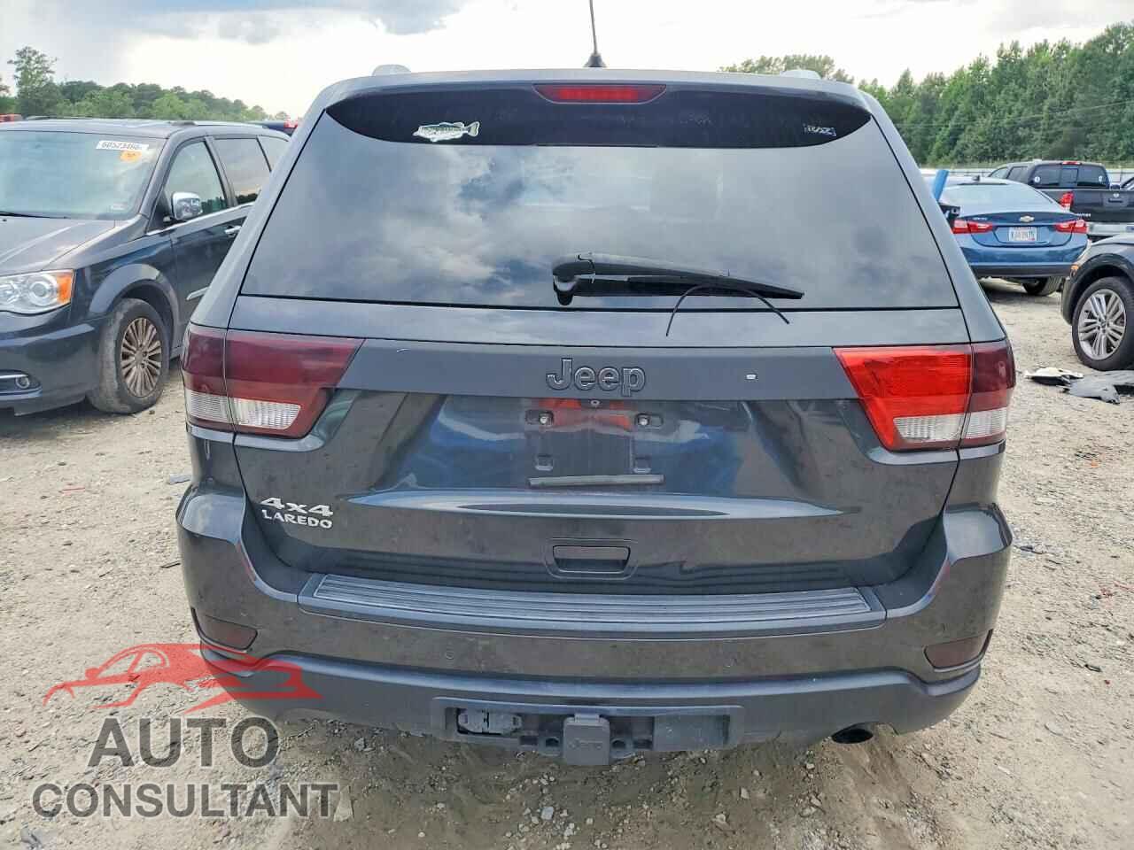 JEEP CHEROKEE 2011 - 1J4RR4GG0BC738674