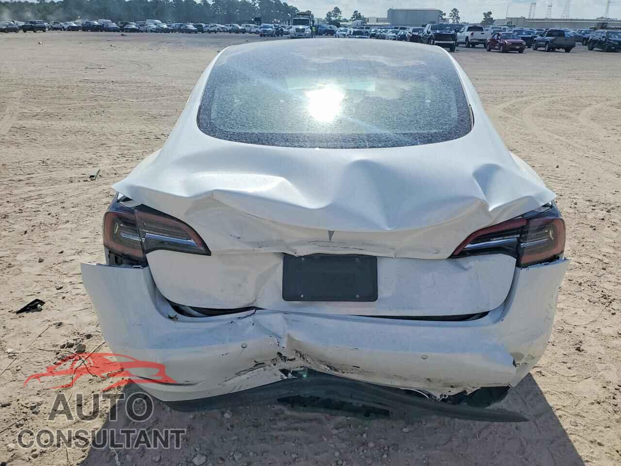 TESLA MODEL 3 2021 - 5YJ3E1EA9MF090813