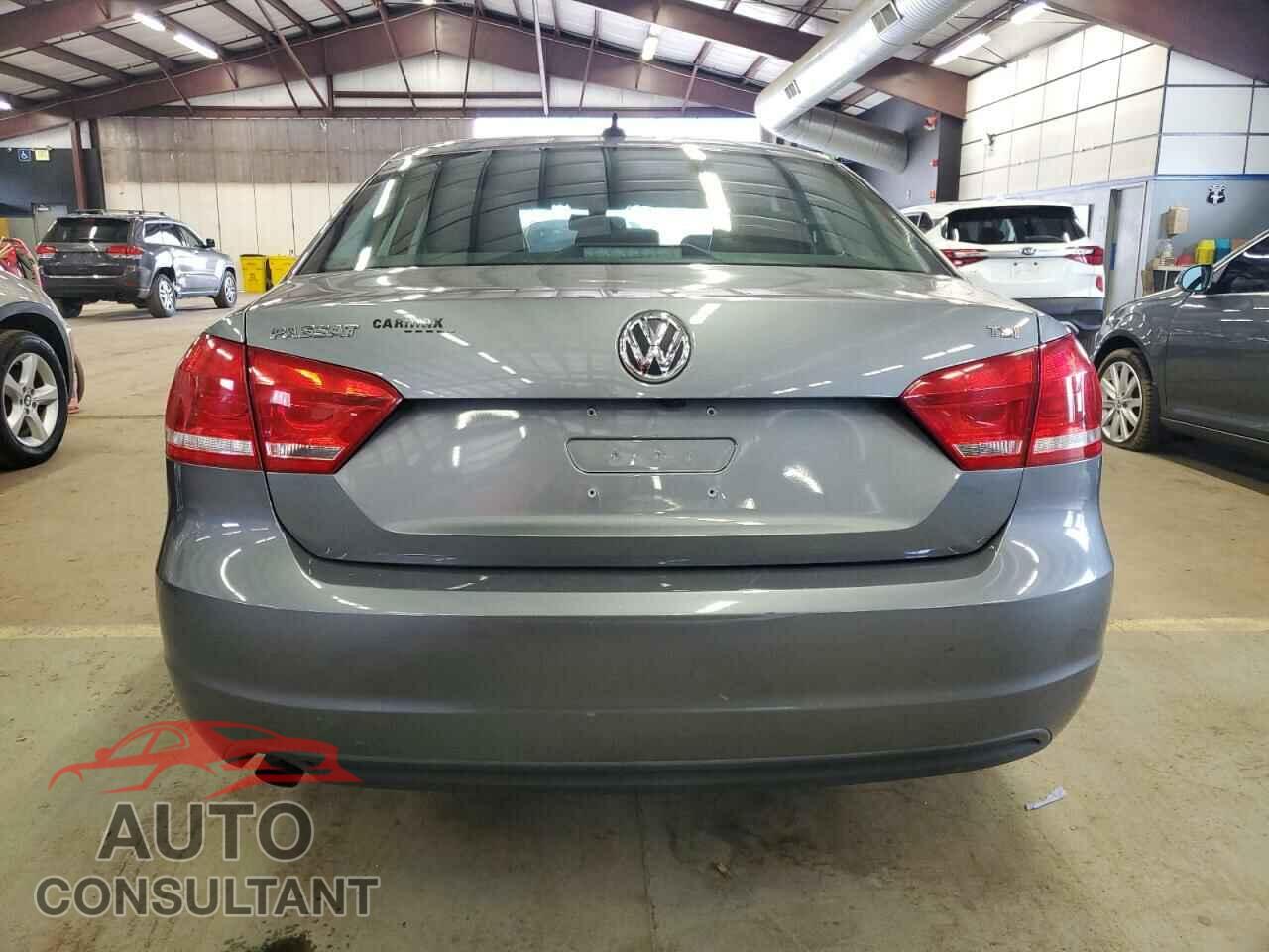VOLKSWAGEN PASSAT 2015 - 1VWAT7A3XFC087407