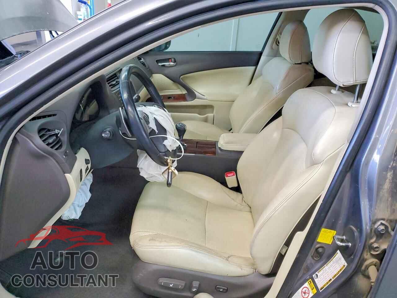 LEXUS IS 2013 - JTHBF5C27D5187889
