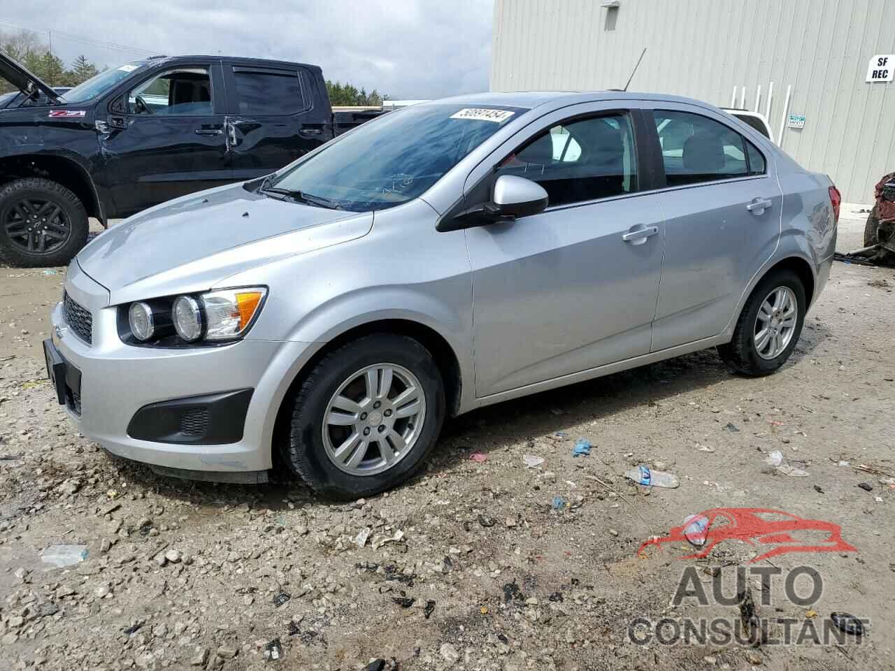 CHEVROLET SONIC 2016 - 1G1JC5SH9G4136778