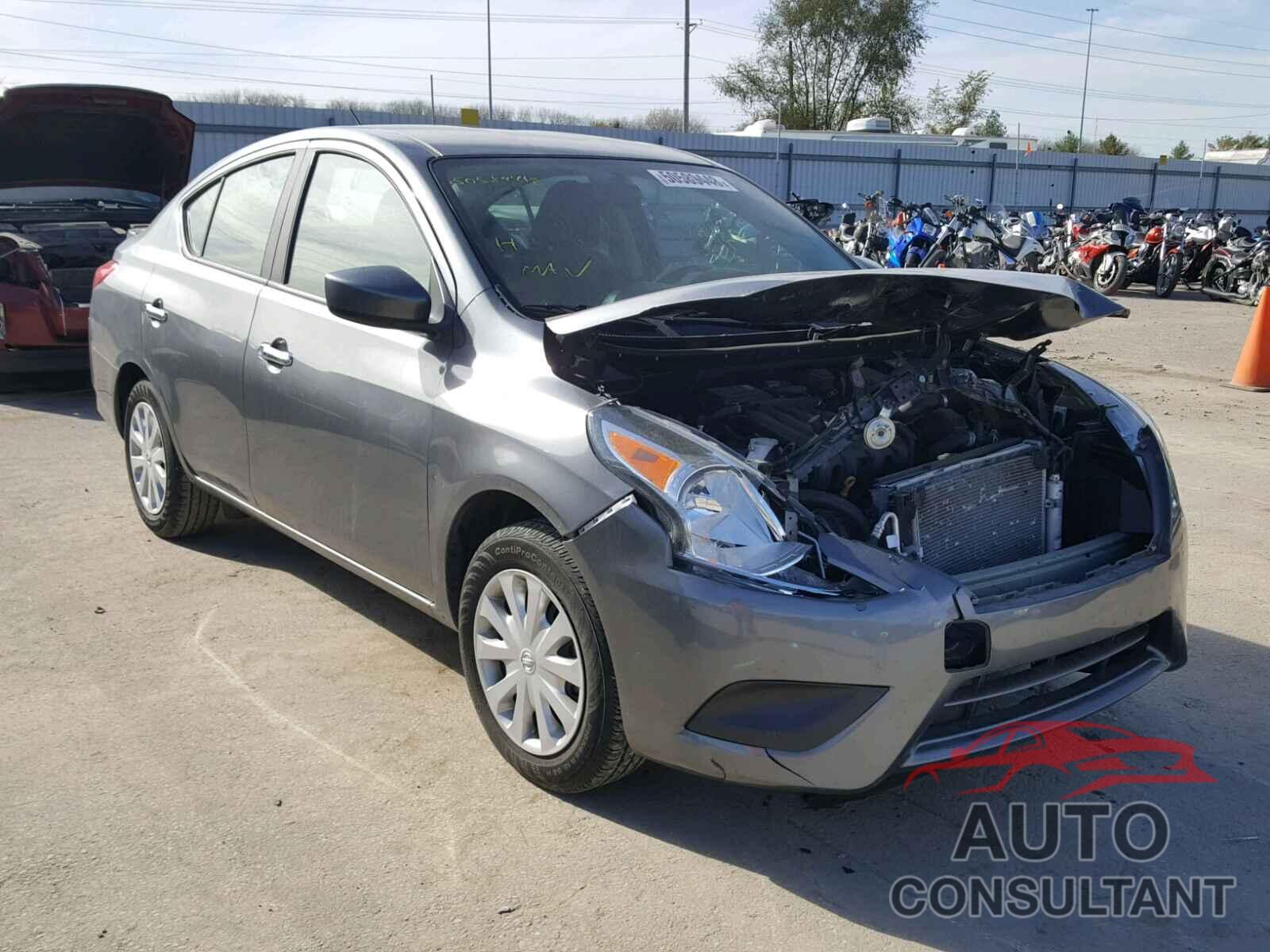 NISSAN VERSA 2017 - 3N1CN7AP9HL884010