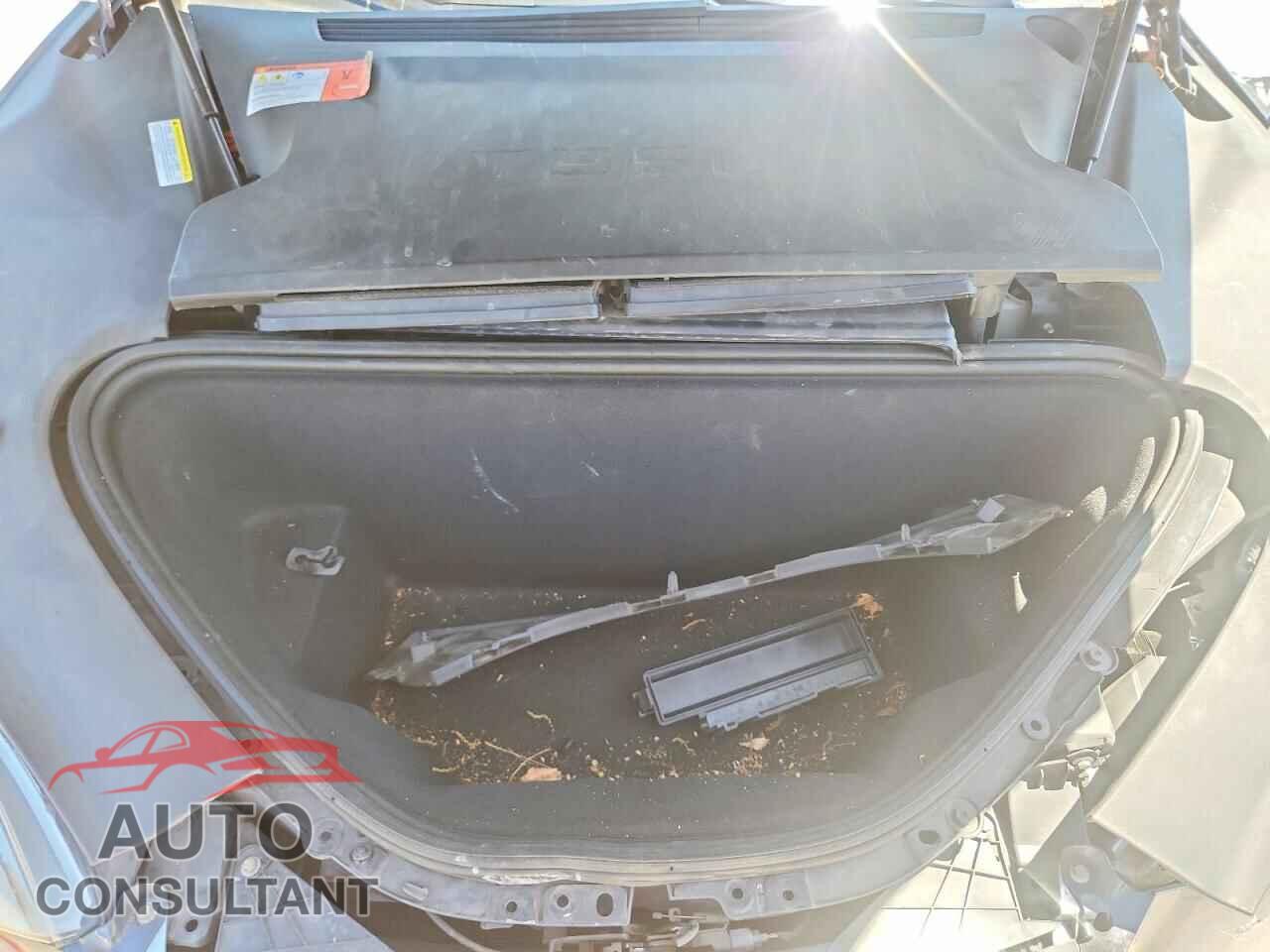 TESLA MODEL S 2017 - 5YJSA1E17HF184590