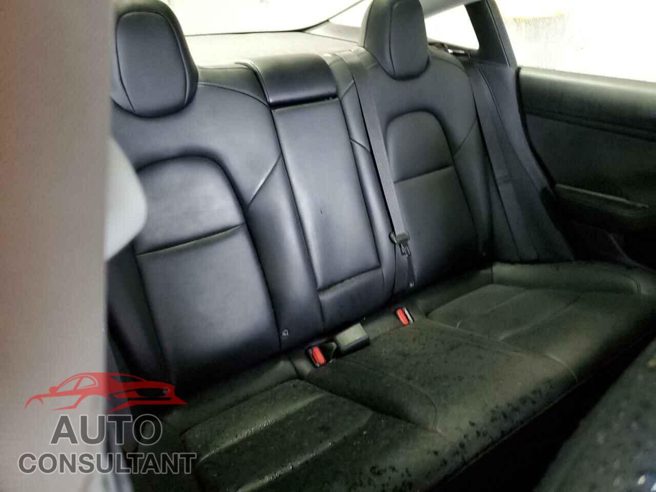 TESLA MODEL 3 2022 - 5YJ3E1EA4NF372391