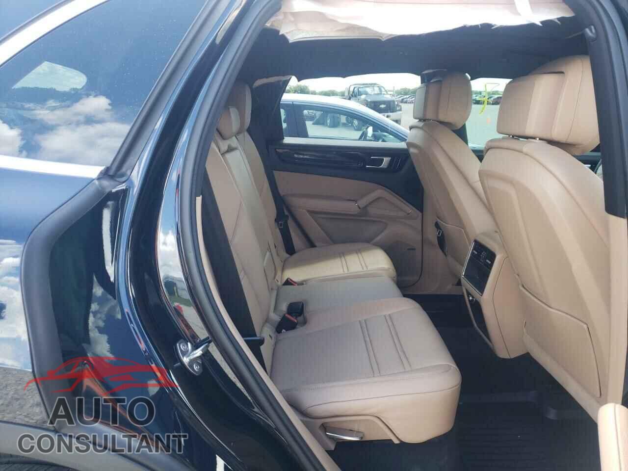 PORSCHE CAYENNE 2019 - WP1AA2AY1KDA04571