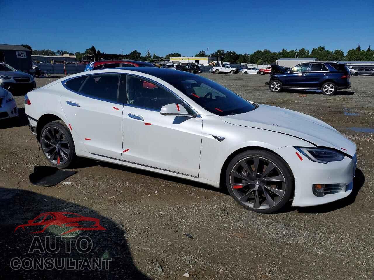 TESLA MODEL S 2018 - 5YJSA1E20JF281337