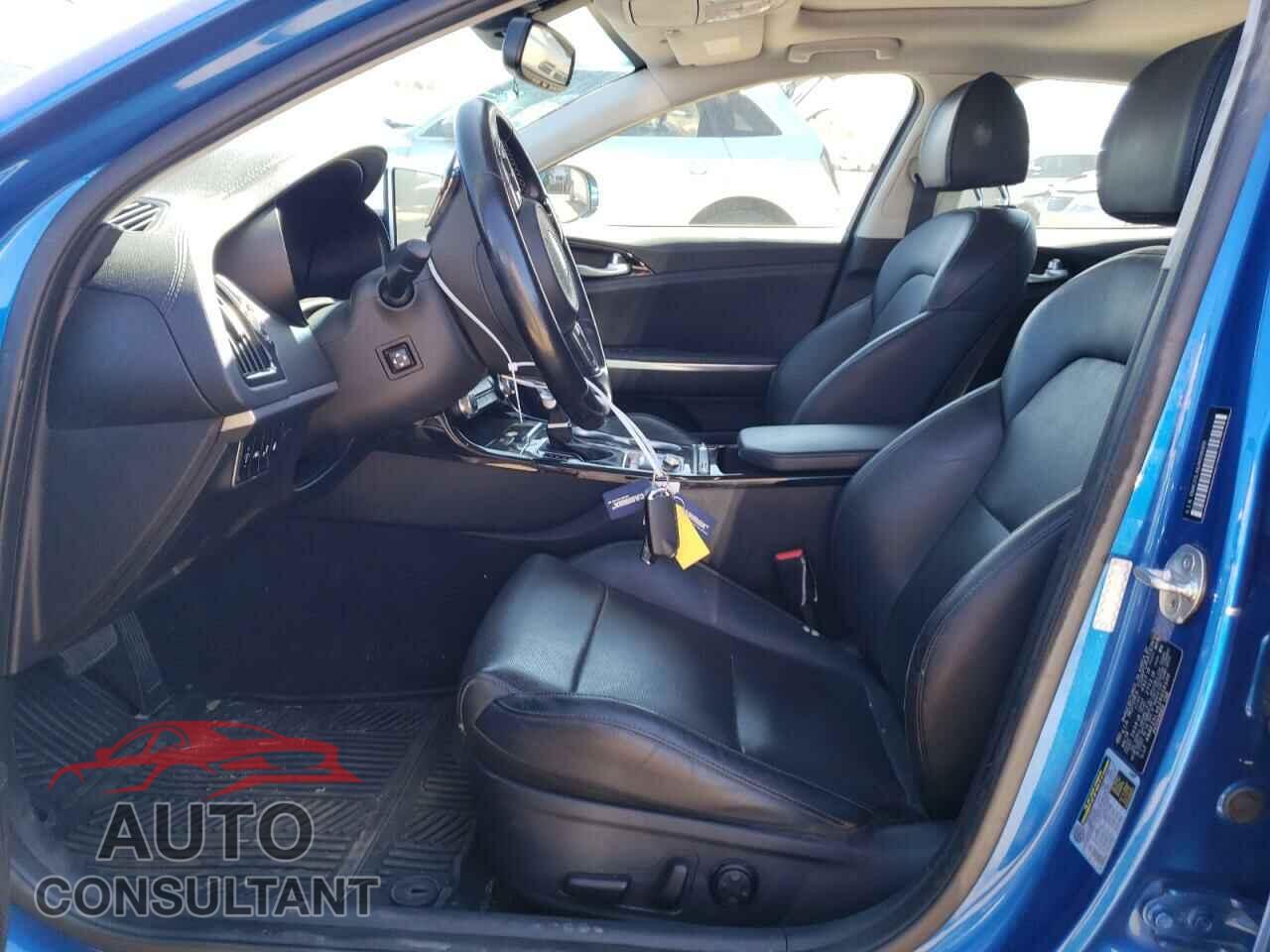 KIA STINGER 2018 - KNAE25LA6J6038300