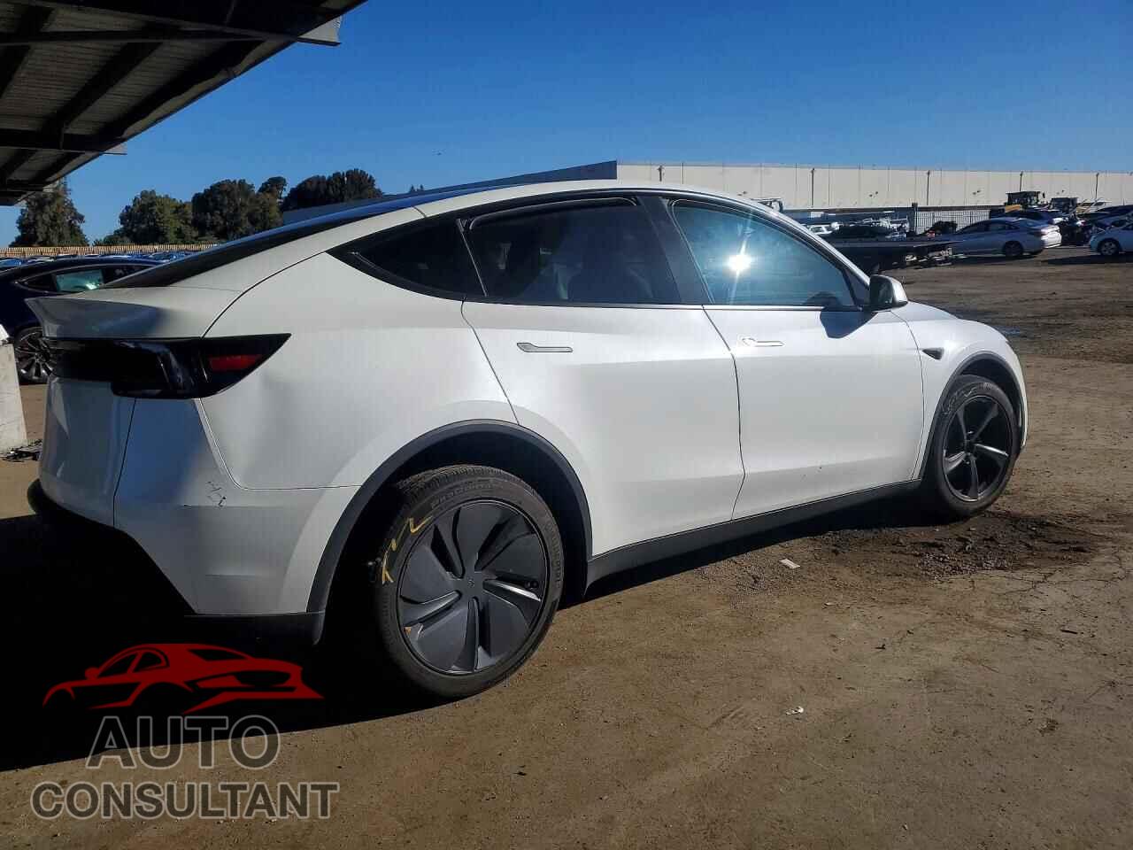 TESLA MODEL Y 2026 - 7SAYGDED9TF451020