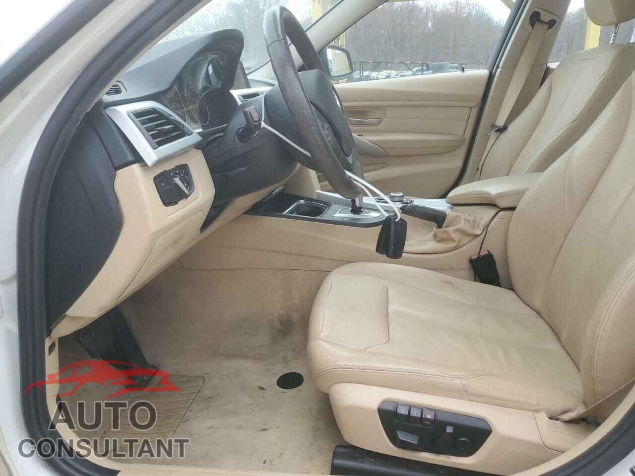 BMW 3 SERIES 2013 - WBA3B3C57DF536041