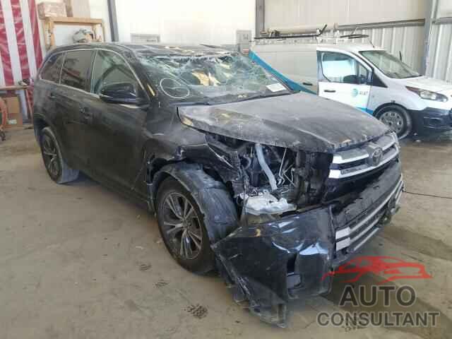 TOYOTA HIGHLANDER 2018 - 5TDZARFH0JS033018