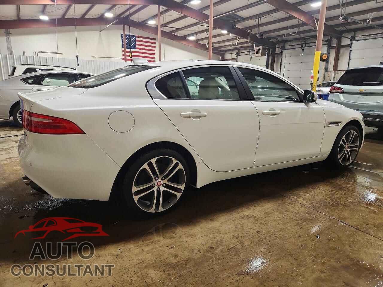 JAGUAR XE 2017 - SAJAJ4BV6HA971822