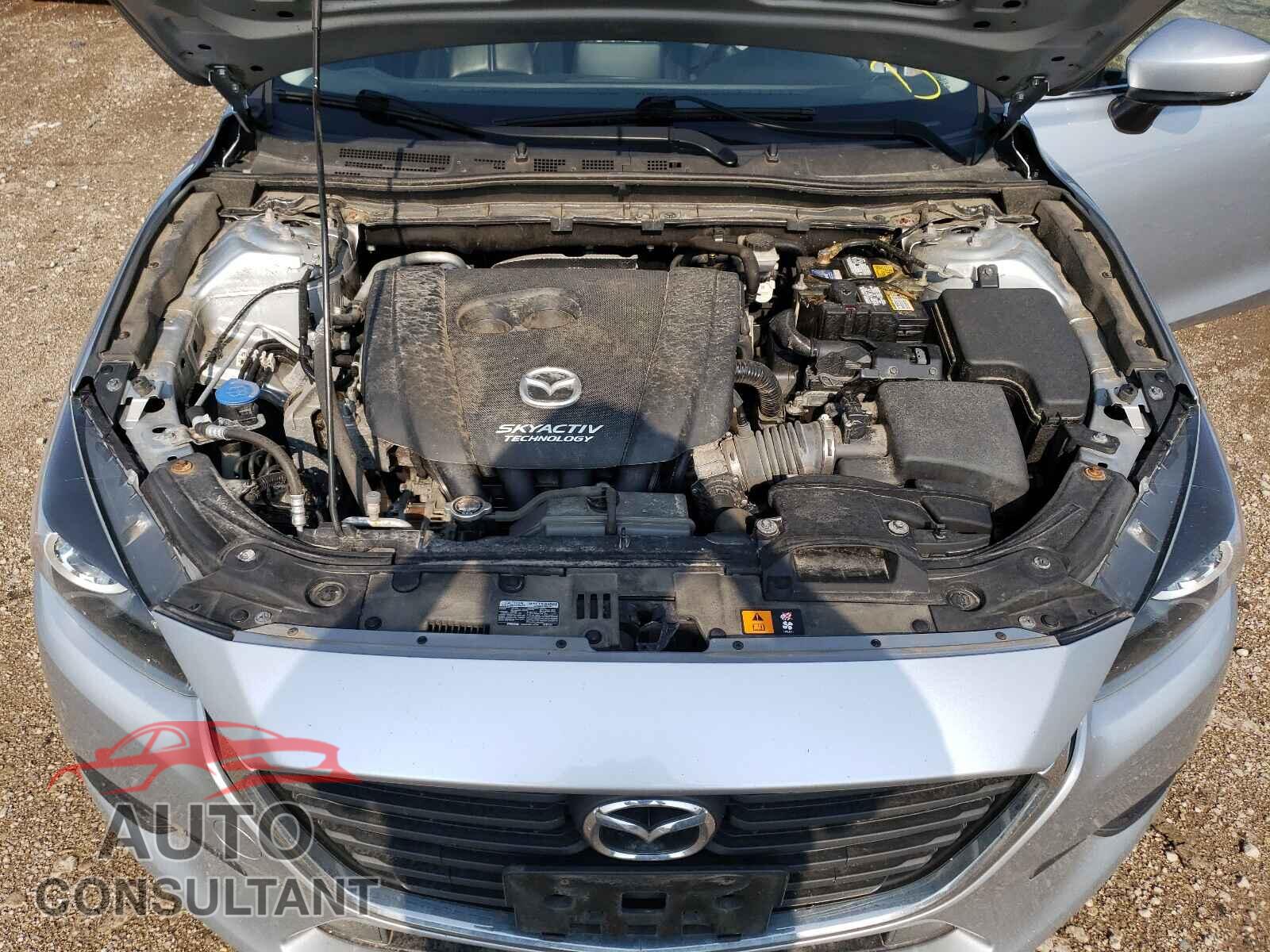 MAZDA 3 2017 - 3MZBN1V70HM118237