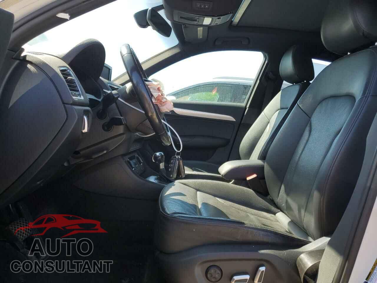 AUDI Q3 2016 - WA1BFCFS5GR018981