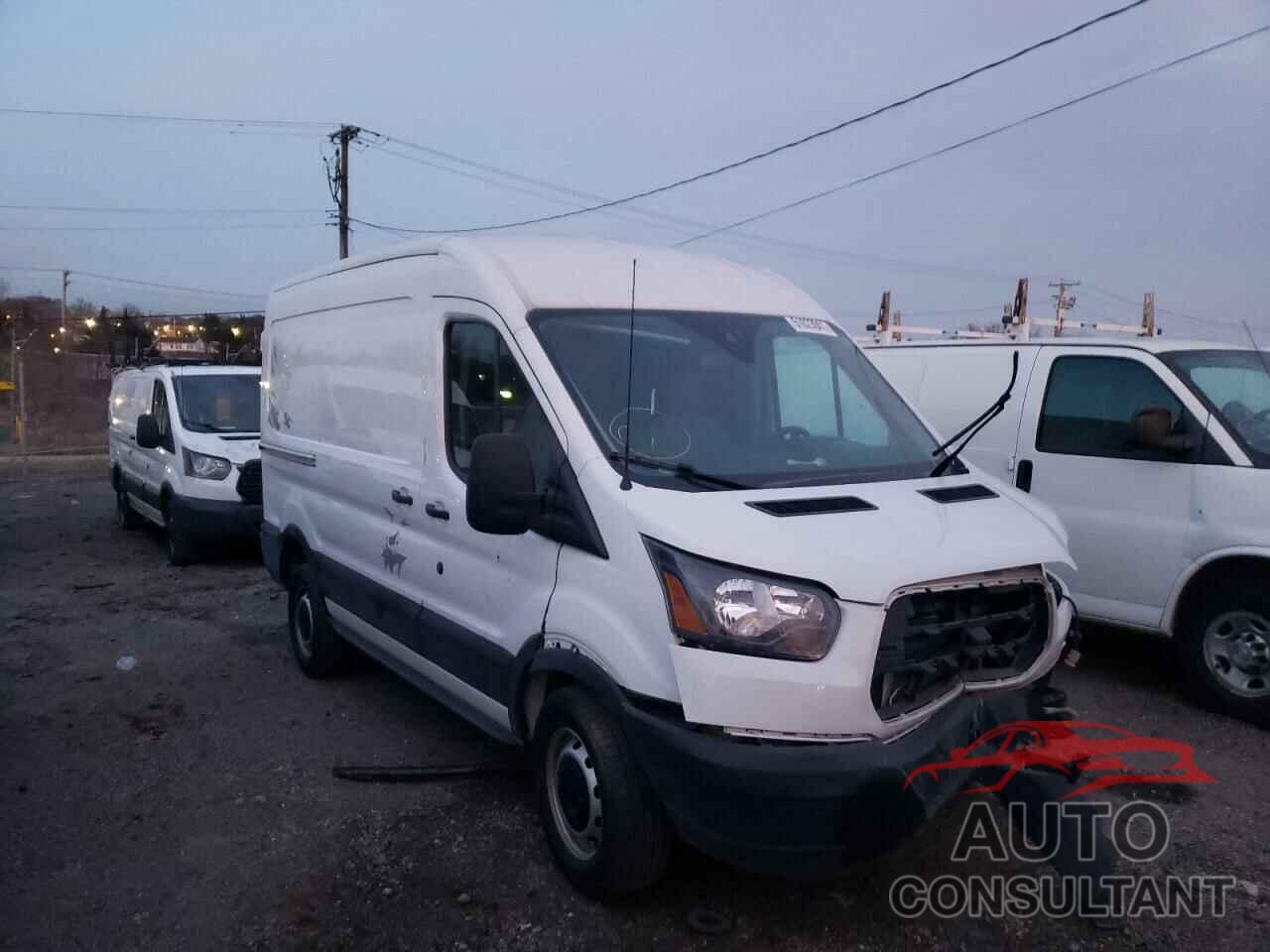 FORD TRANSIT CO 2019 - 1FTYR1CM7KKA39365