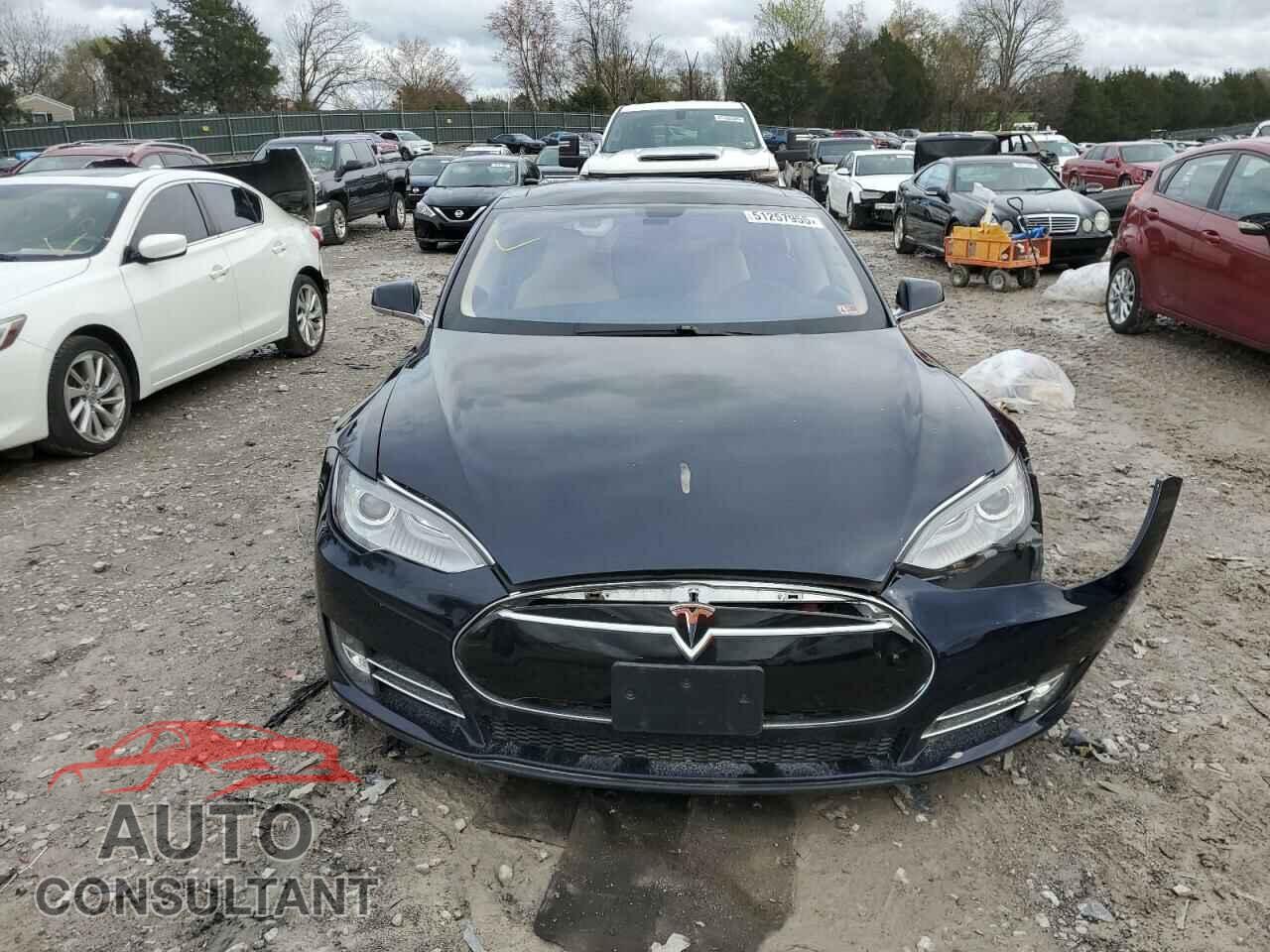 TESLA MODEL S 2013 - 5YJSA1DN9DFP01855