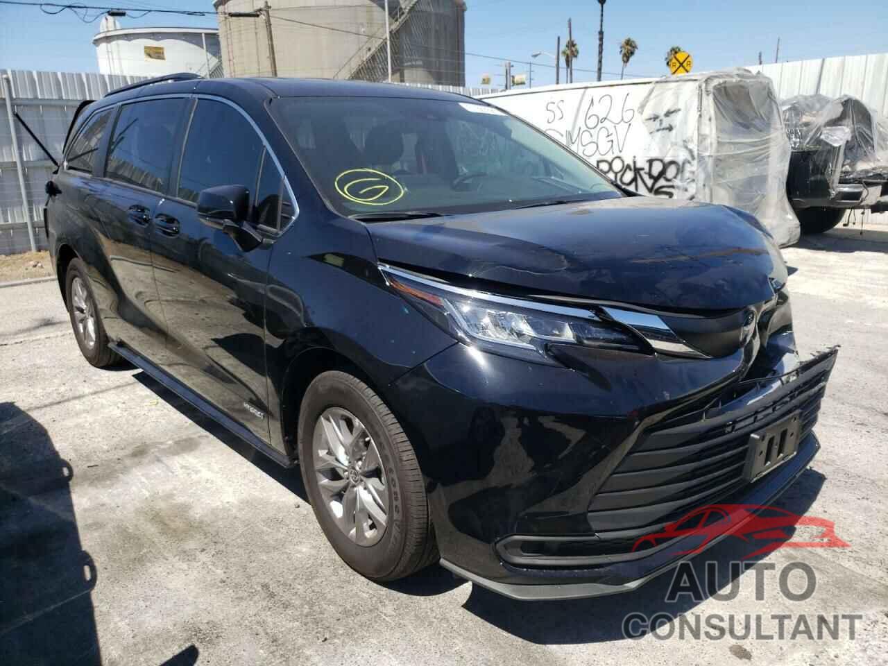 TOYOTA SIENNA 2021 - 5TDKRKEC4MS053963