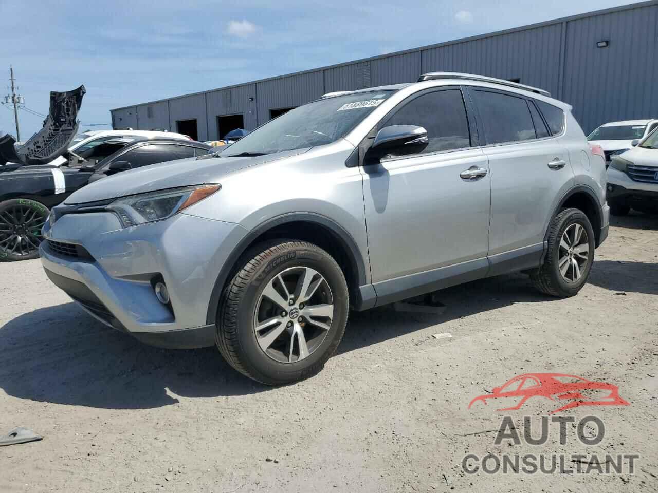 TOYOTA RAV4 2018 - JTMWFREV2JJ185312