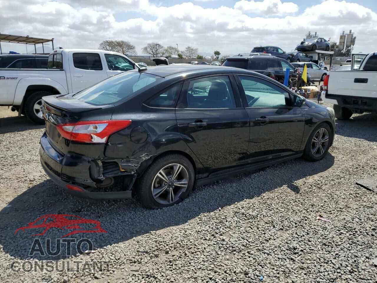 FORD FOCUS 2014 - 1FADP3F2XEL399485