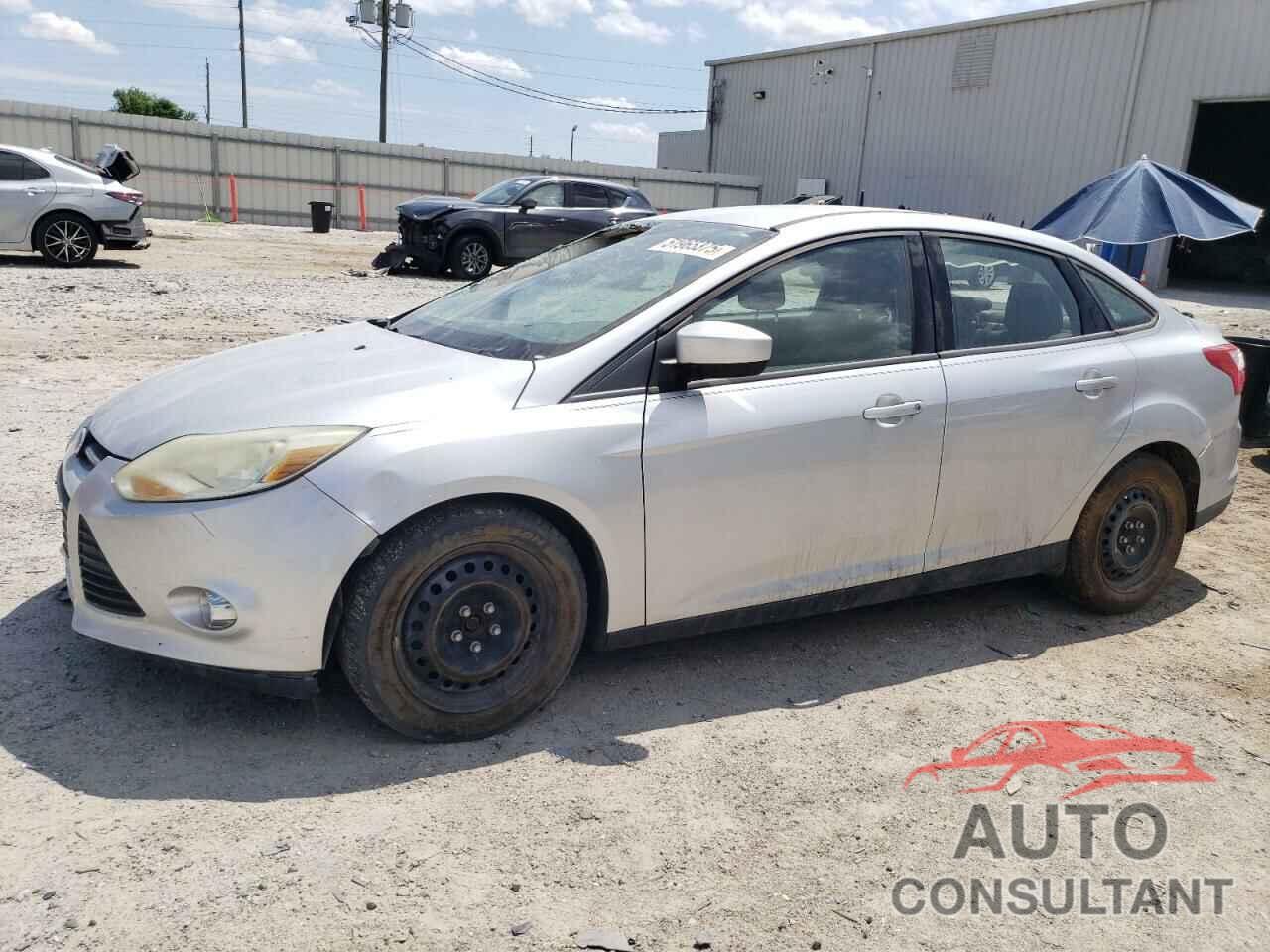 FORD FOCUS 2012 - 1FAHP3F26CL201547